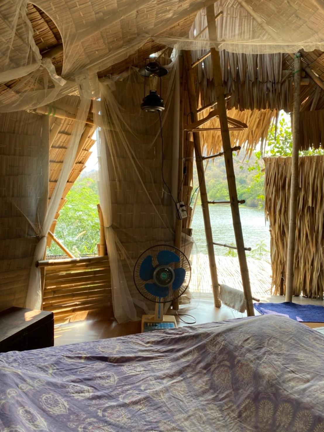 Готель Royal Mountain Hut Ratchaburi Номер фото
