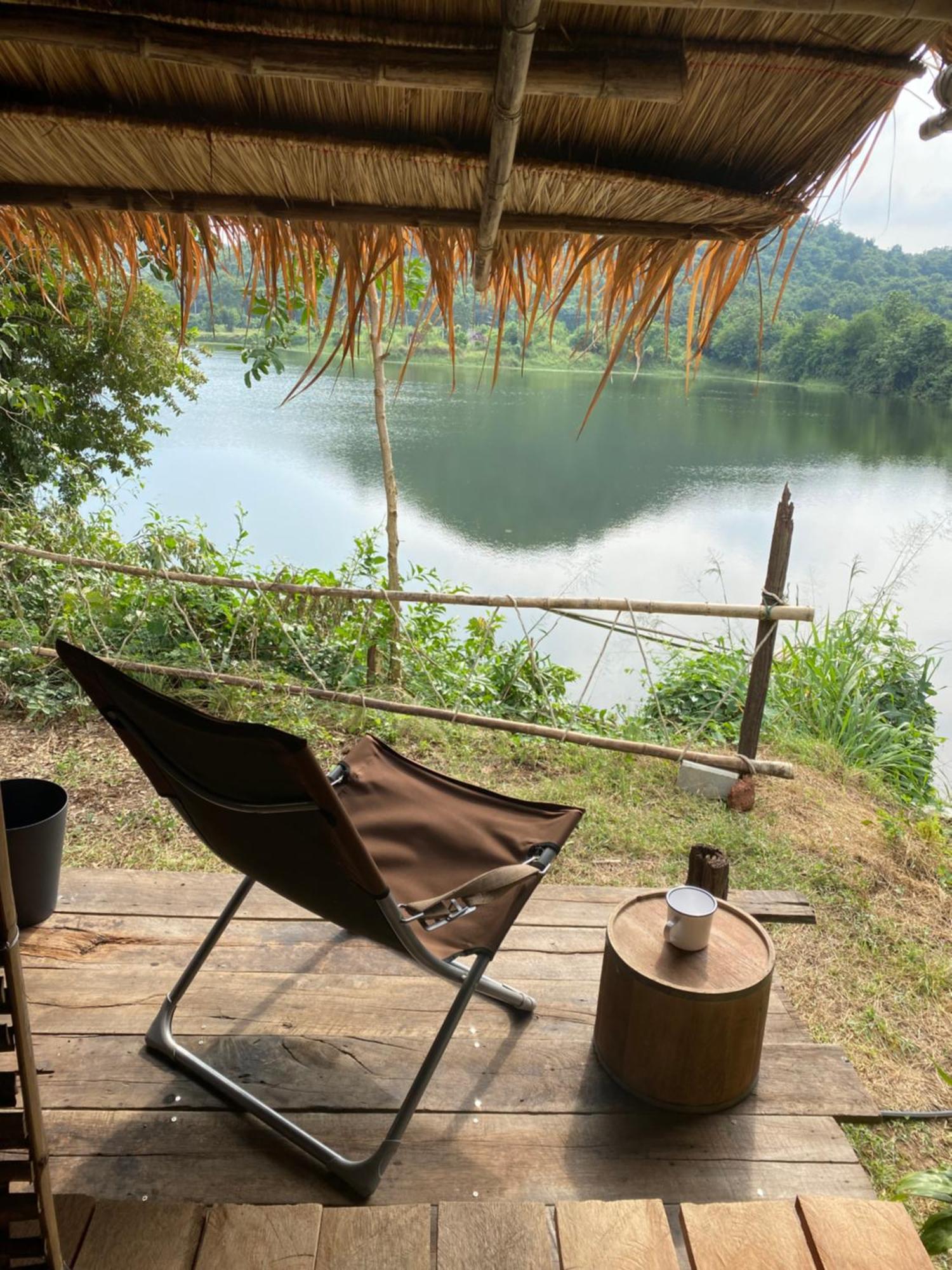 Готель Royal Mountain Hut Ratchaburi Екстер'єр фото