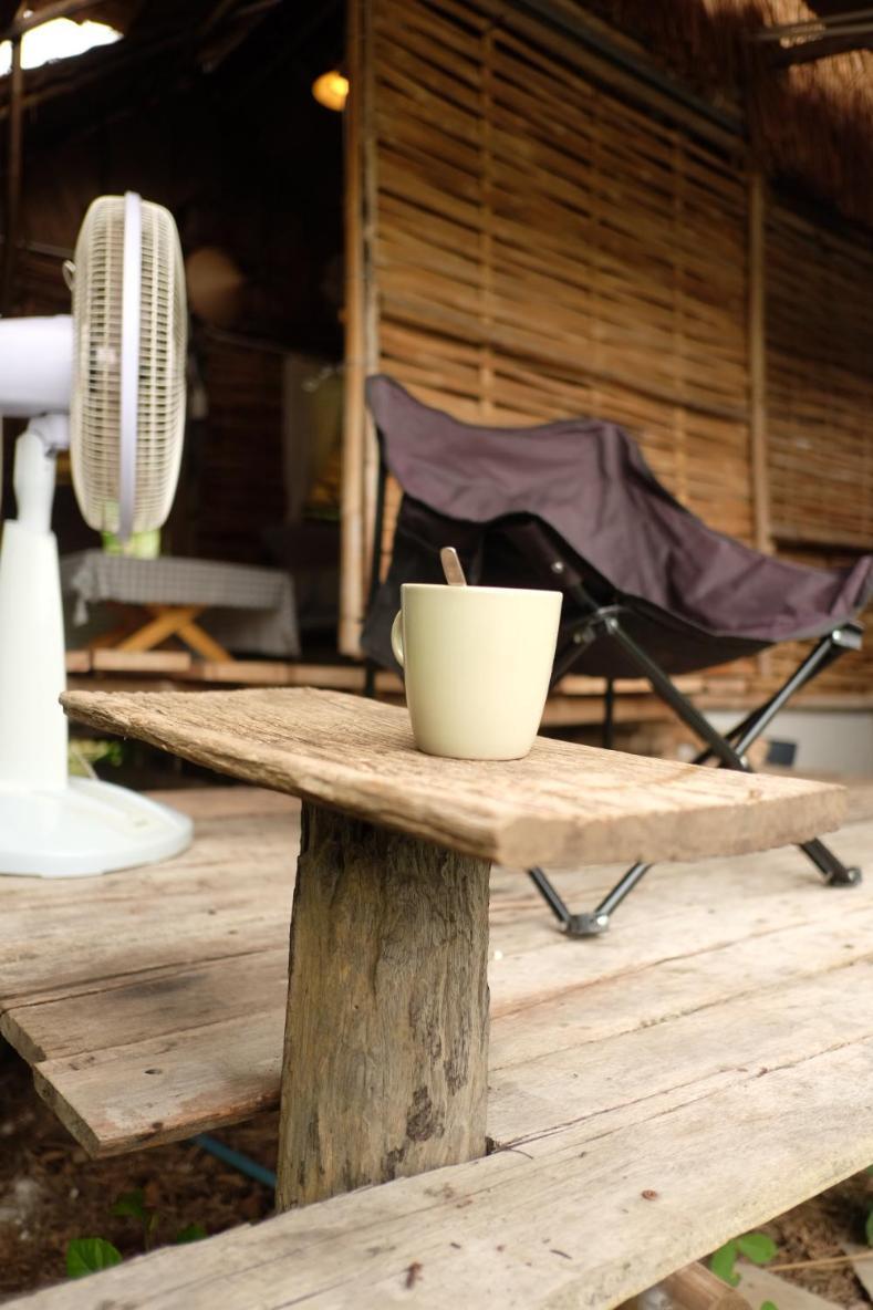 Готель Royal Mountain Hut Ratchaburi Номер фото