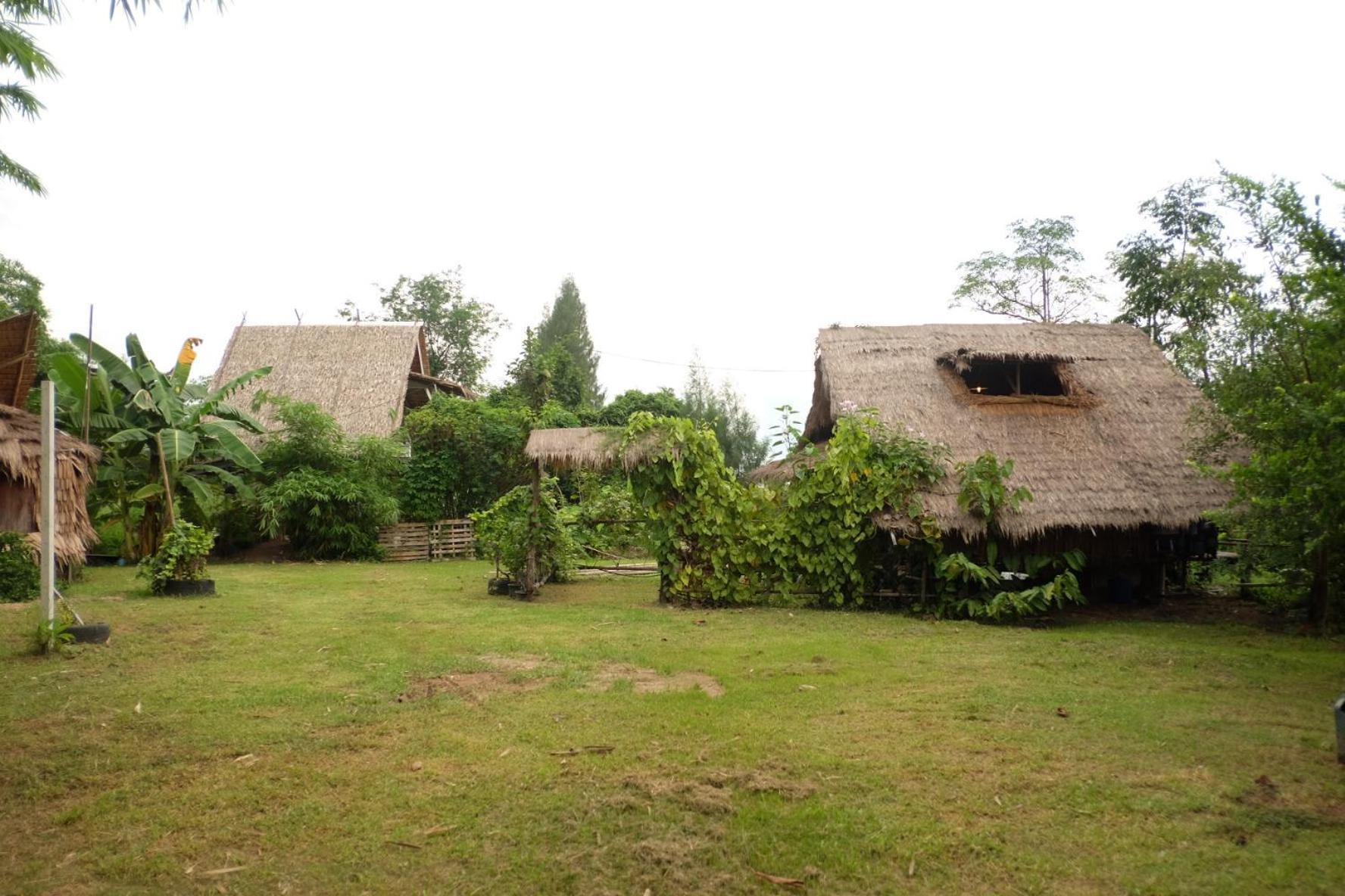 Готель Royal Mountain Hut Ratchaburi Номер фото