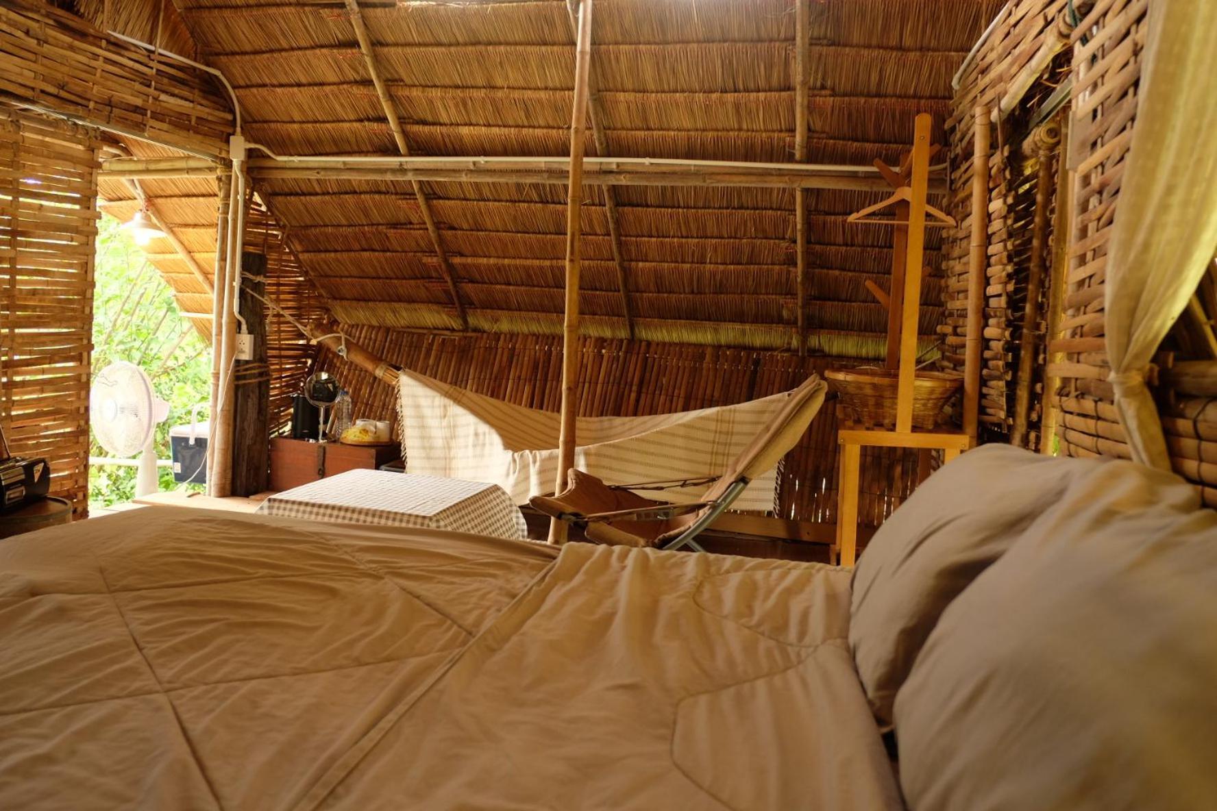 Готель Royal Mountain Hut Ratchaburi Екстер'єр фото
